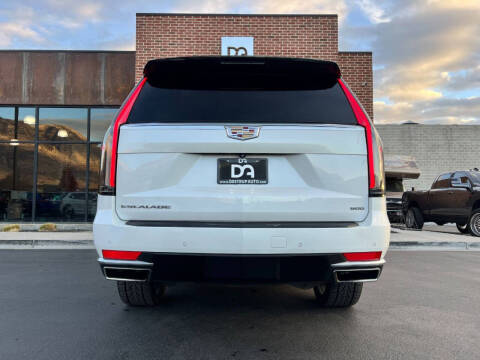 2022 Cadillac Escalade ESV Luxury