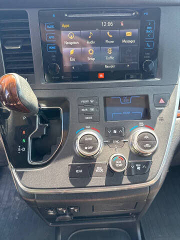 2017 Toyota Sienna