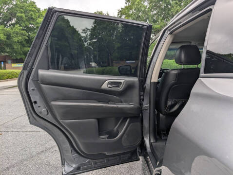 2019 Nissan Pathfinder SL