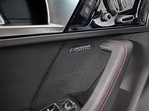 2017 Jaguar F-TYPE R