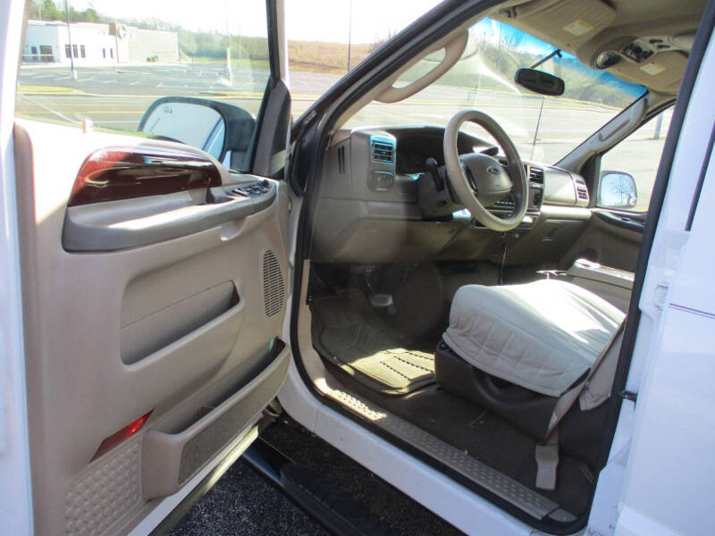 2003 Ford Excursion Eddie Bauer