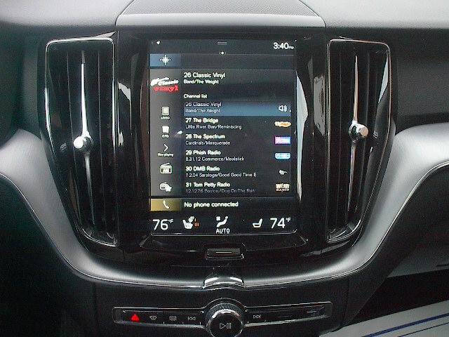 2020 Volvo XC60 T5 Momentum