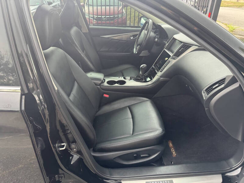 2017 Infiniti Q50 2.0T Premium