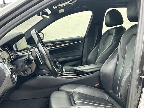 2018 BMW 5 Series 540i