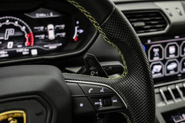 2022 Lamborghini Urus