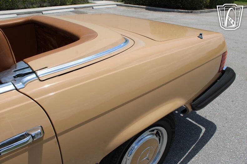 1976 Mercedes-Benz SL-Class