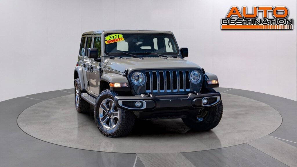 2021 Jeep Wrangler Unlimited for sale at Auto Destination in Puyallup, WA