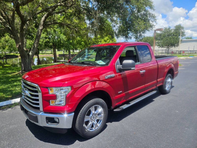 2015 Ford F-150 XLT photo 17