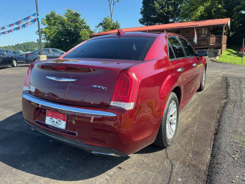 2017 Chrysler 300 C