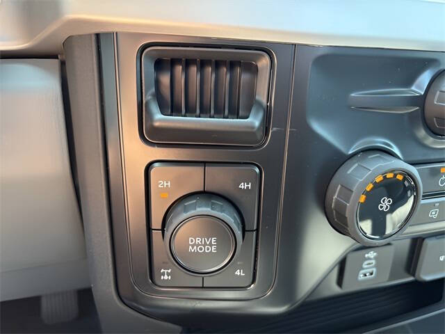 2025 Ford F-350 Super Duty XL