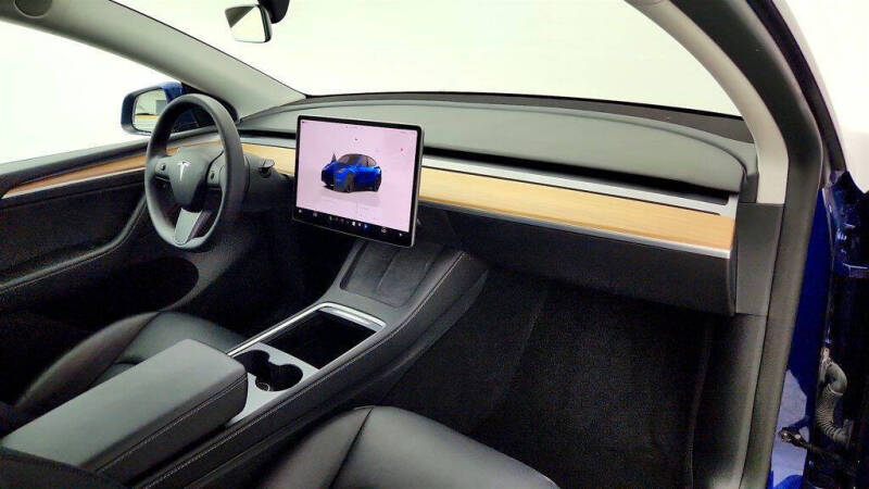 2023 Tesla Model Y Performance