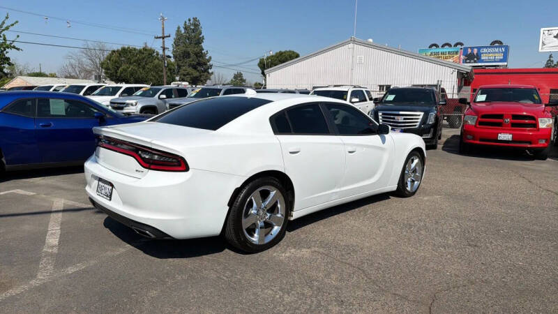 2016 Dodge Charger SXT