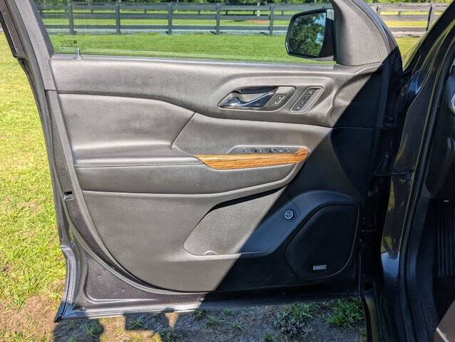 2017 GMC Acadia Denali