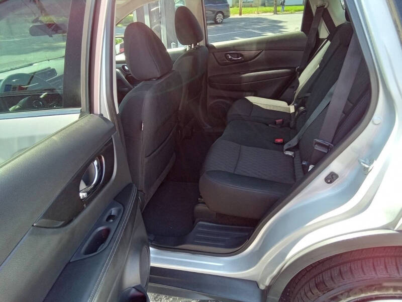 2017 Nissan Rogue SL