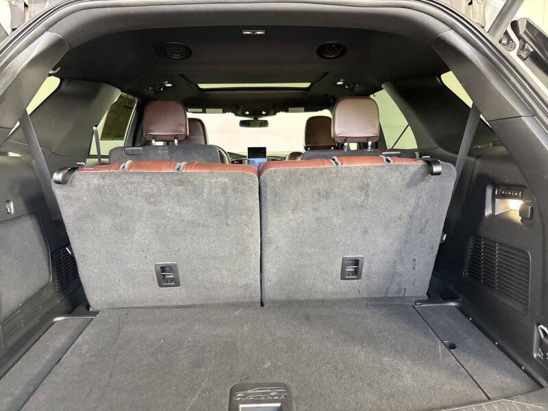 2023 Ford Explorer Platinum