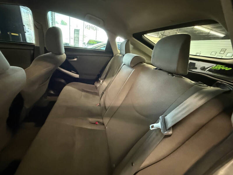 2014 Toyota Prius Four