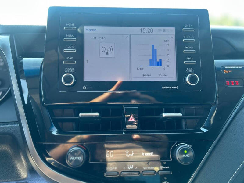 2021 Toyota Camry SE