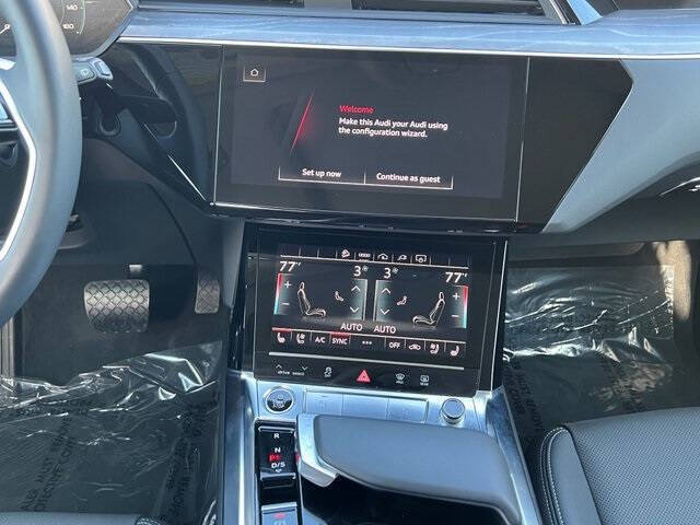 2024 Audi Q8 e-tron quattro Premium Plus