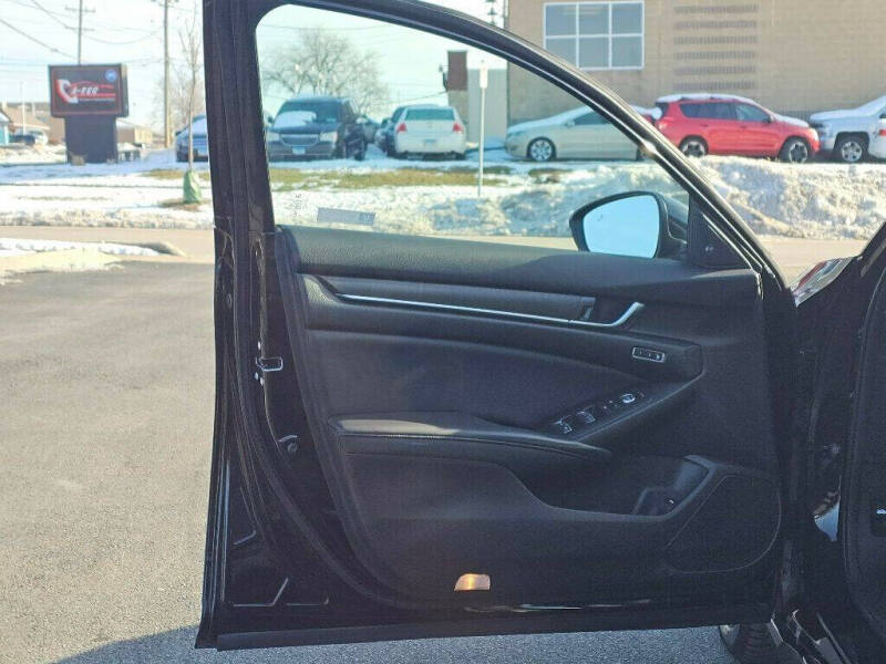 2018 Honda Accord Hybrid Touring