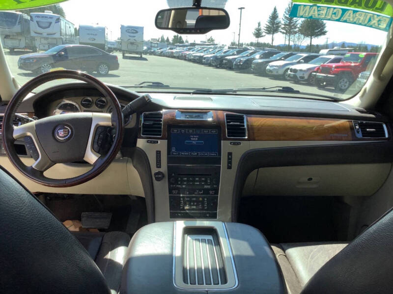 2011 Cadillac Escalade ESV Platinum Edition