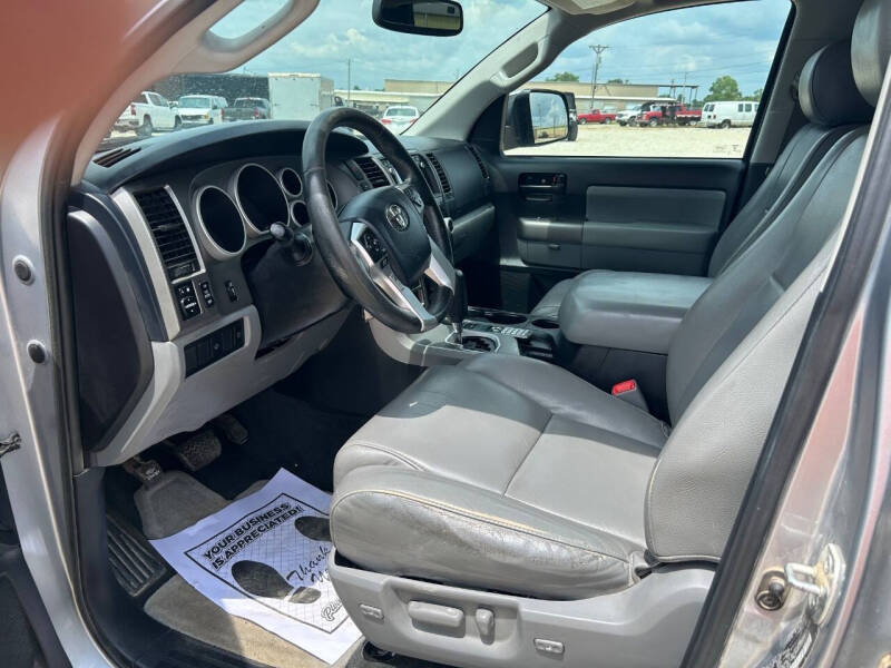 2014 Toyota Sequoia SR5