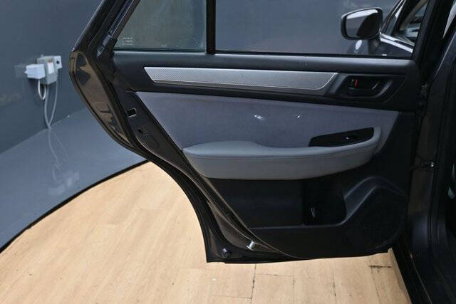 2019 Subaru Outback 2.5i