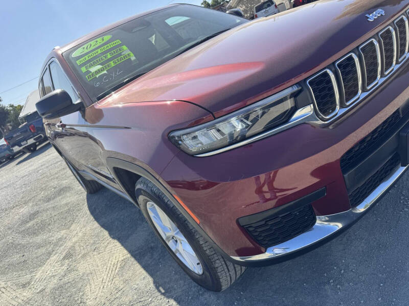 2023 Jeep Grand Cherokee L Laredo