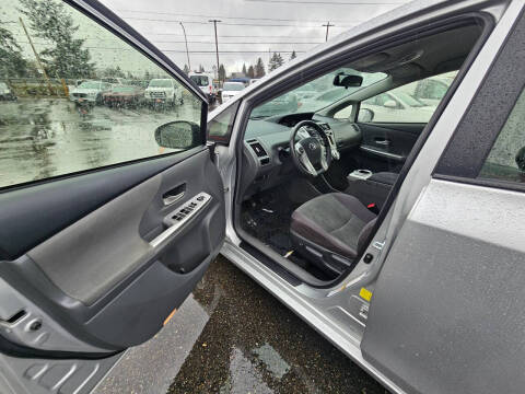 2012 Toyota Prius v Two