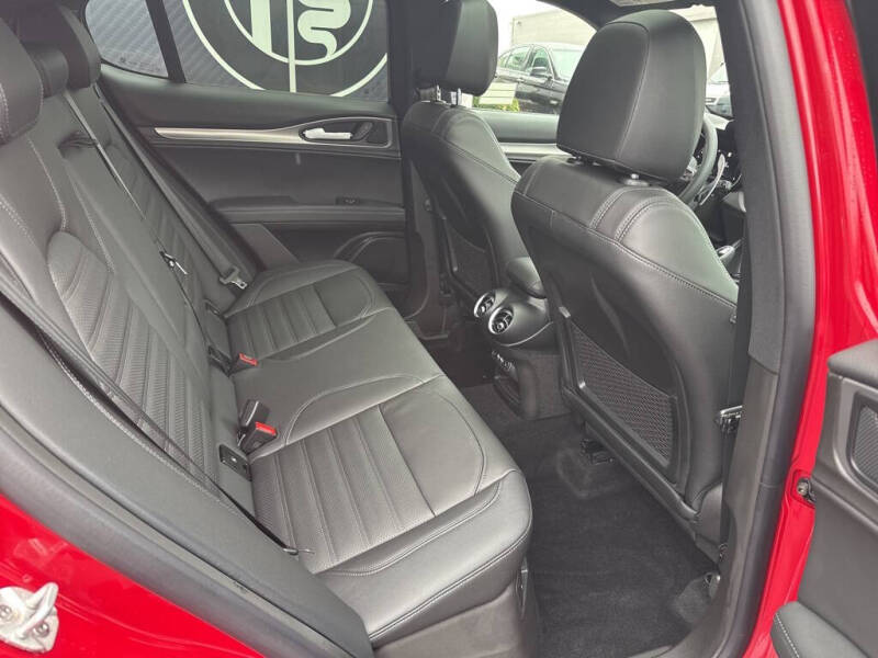 2025 Alfa Romeo Stelvio