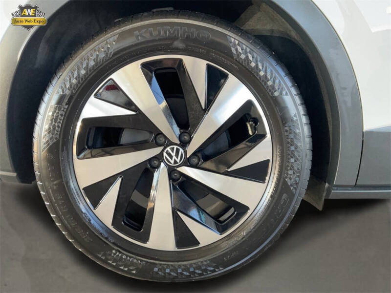 2023 Volkswagen ID.4 Pro