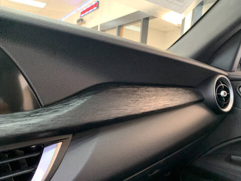 2022 Alfa Romeo Stelvio Sprint