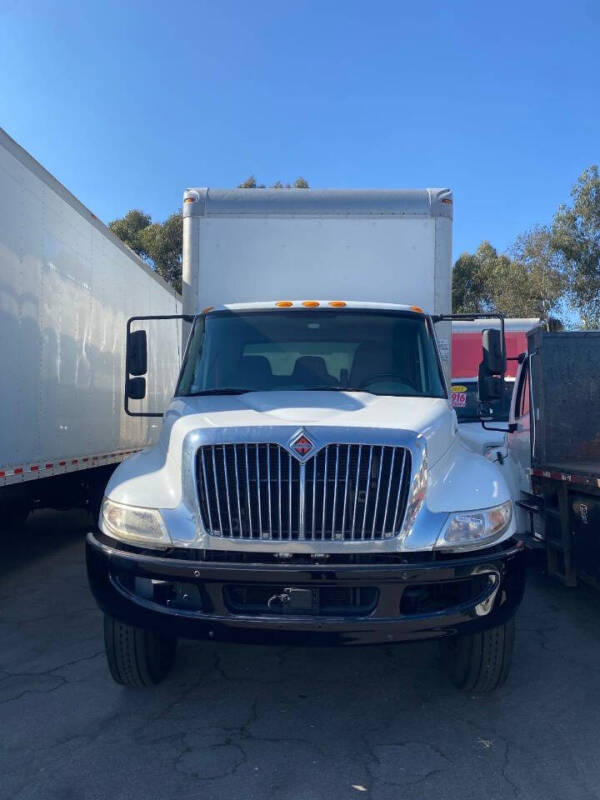 2018 International DuraStar 4300 for sale at Big Blaze Trucks And Cars in Westminster CA