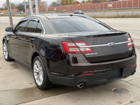 2013 Ford Taurus SEL