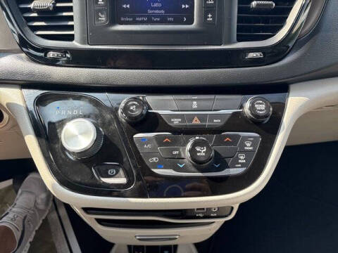 2017 Chrysler Pacifica Touring