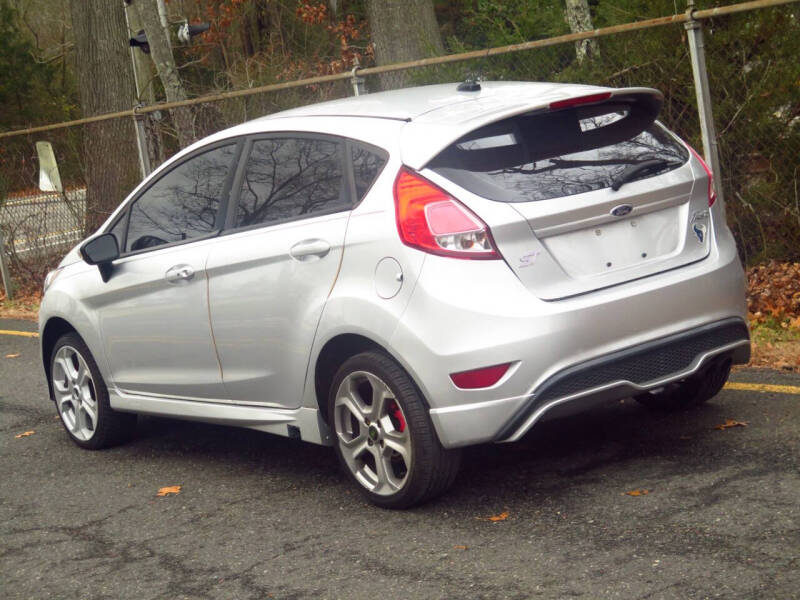 2012 Ford Fiesta SE