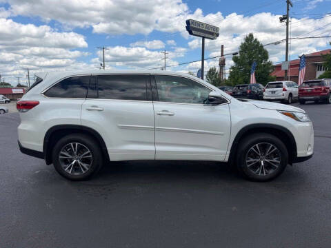 2017 Toyota Highlander LE