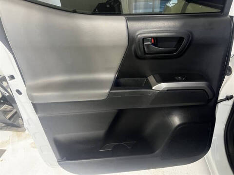 2020 Toyota Tacoma SR5 V6