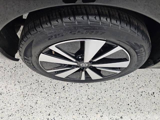 2021 Nissan Altima 2.5 SV