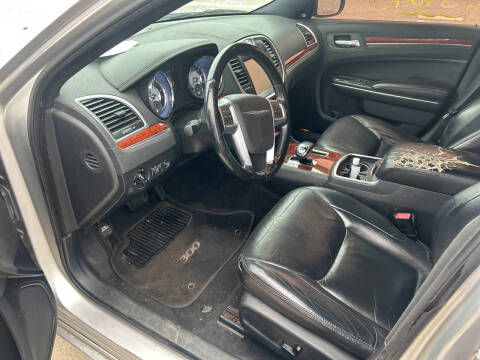 2012 Chrysler 300 Limited