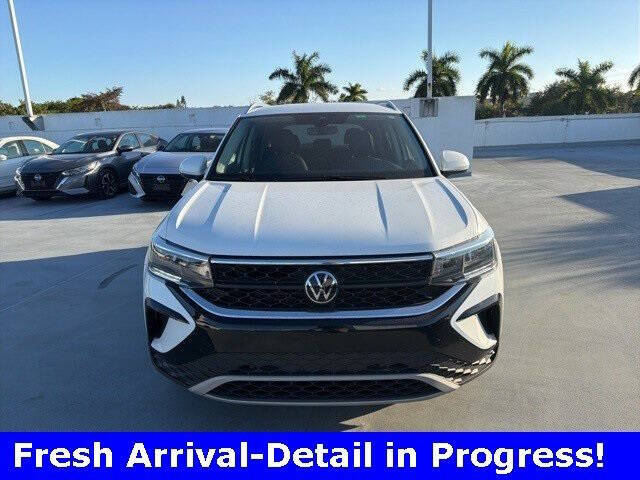 2024 Volkswagen Taos SE