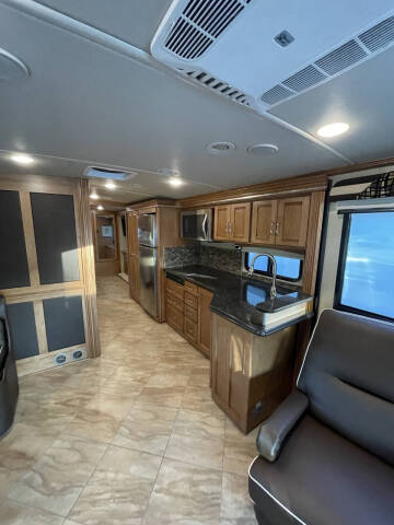2017 Winnebago Forza 36G