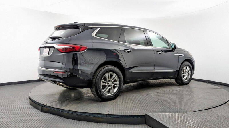 2020 Buick Enclave Essence