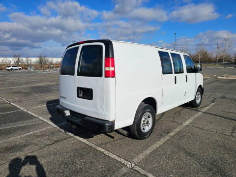 2017 GMC Savana 2500
