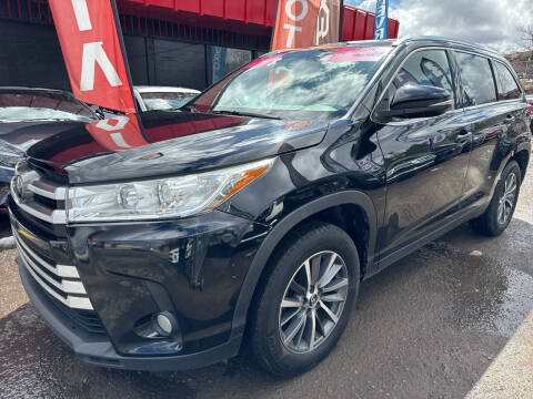 2019 Toyota Highlander for sale at Duke City Auto LLC in Gallup NM