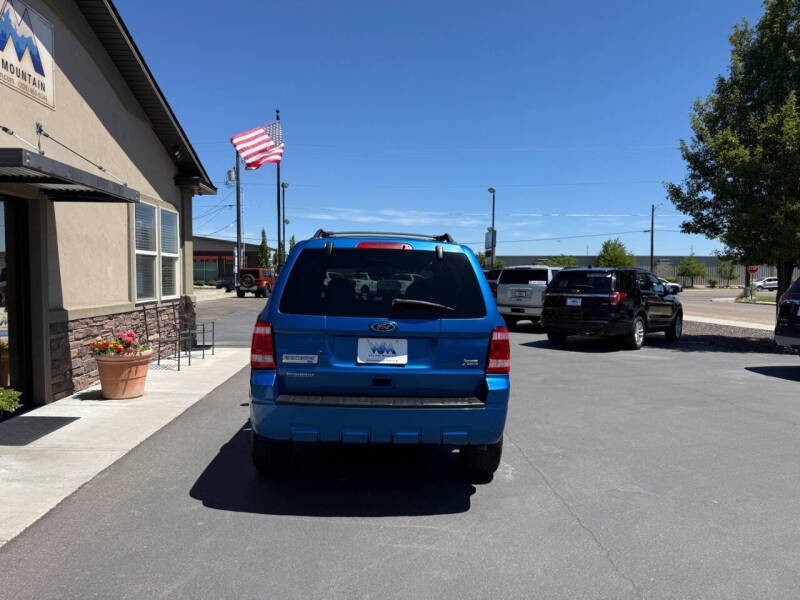 2011 Ford Escape XLT