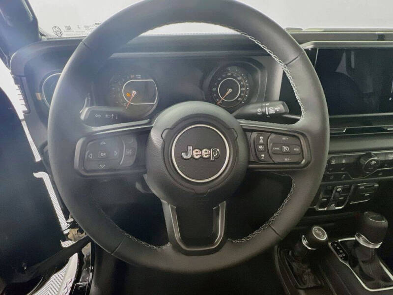 2026 Jeep Gladiator Sahara