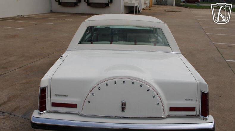 1982 Lincoln Mark VI