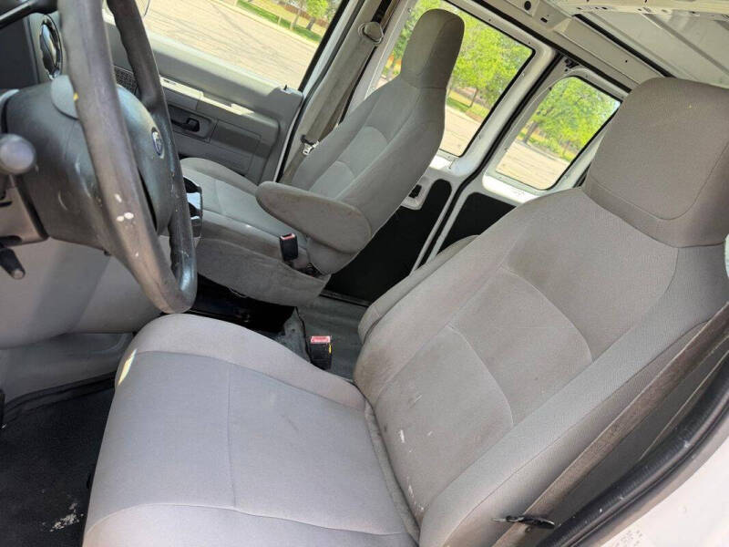 2011 Ford E-Series E-150