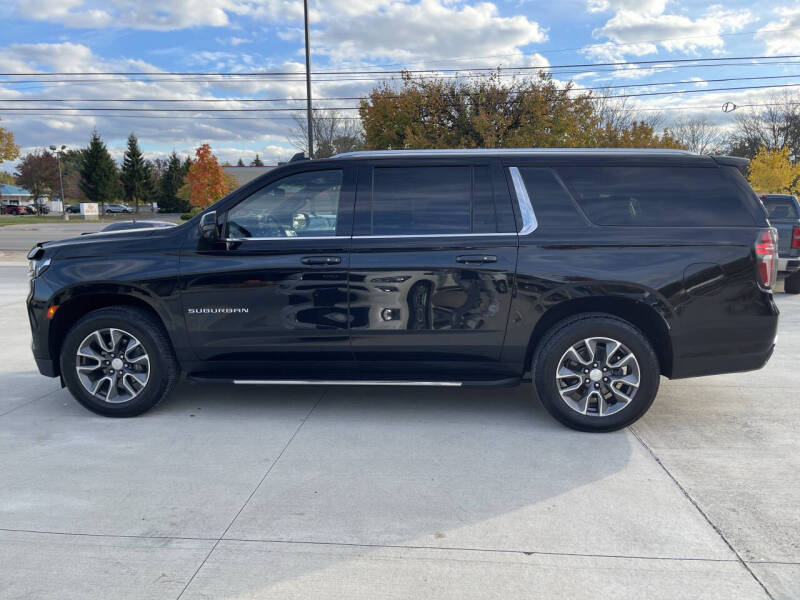 2022 Chevrolet Suburban LT