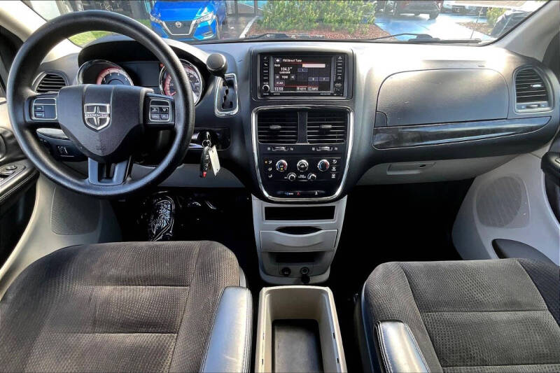 2014 Dodge Grand Caravan SE